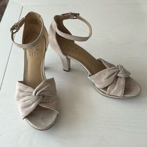 Naturalizer suede dress sandal